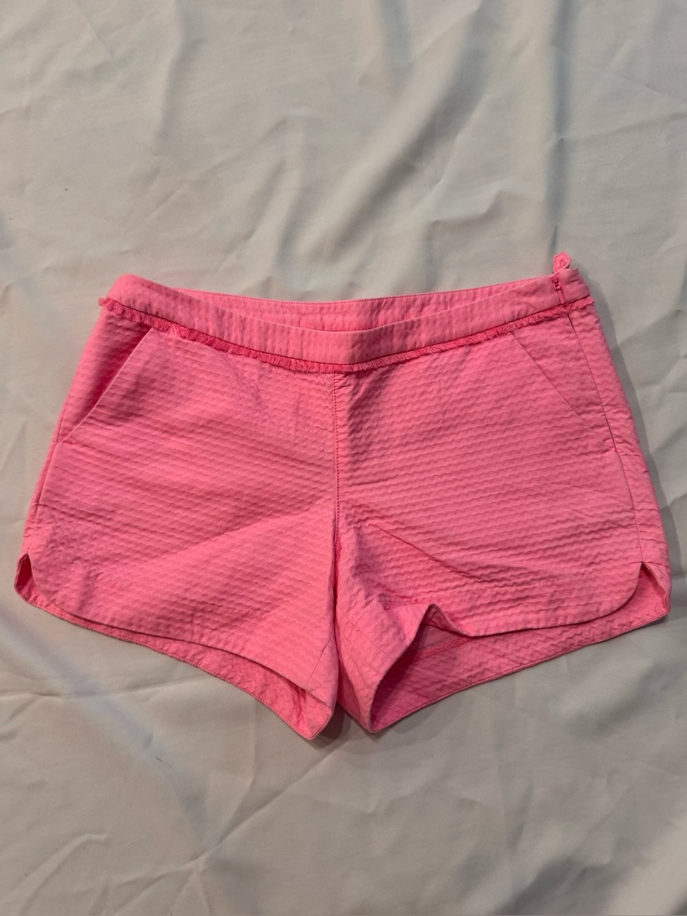 Lilly Pulitzer Bright Pink Textured Shorts size 4
